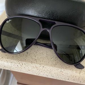 Purple/Grape Ray-Ban Aviator Sun Glasses/Shades